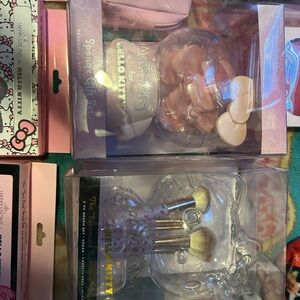 Hello Kitty Makeup Brush Set